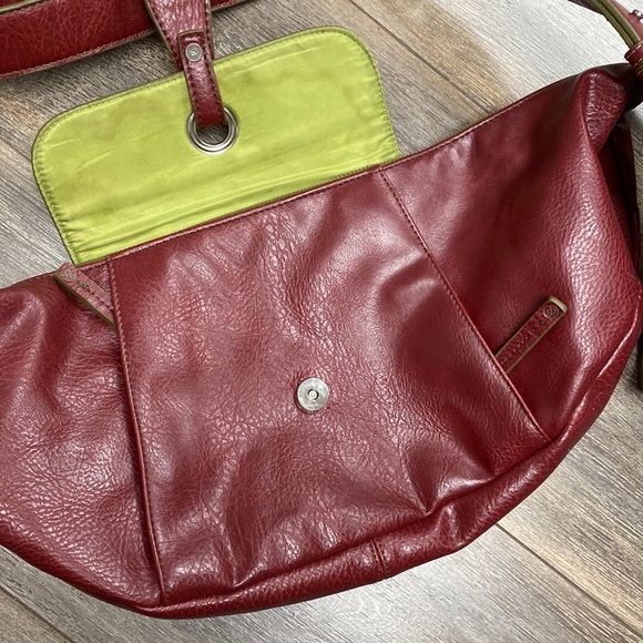 Matt & Nat Red Vegan PVC Messenger Bag - Picture 6 of 16